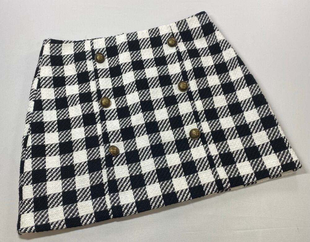 Versona Buffalo Plaid Tweed Mini Skirt • Gold Buttons • Size 8